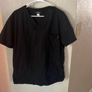 Men’s Koi L scrub top